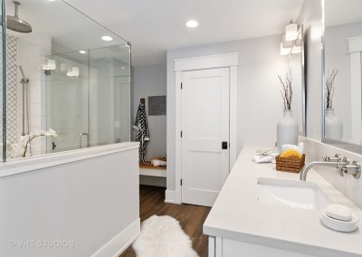 Vacant - Bathroom - Photo 1